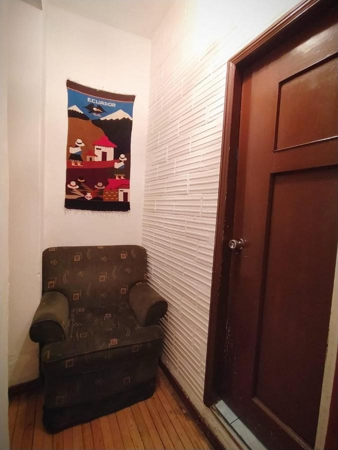 Hostal La Casa Tolena Quito - Ecuador Hotel Buitenkant foto