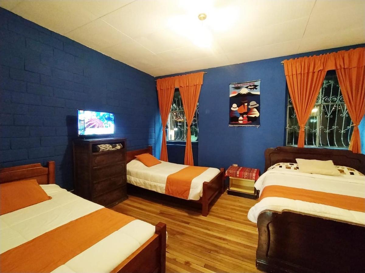 Hostal La Casa Tolena Quito - Ecuador Hotel Buitenkant foto