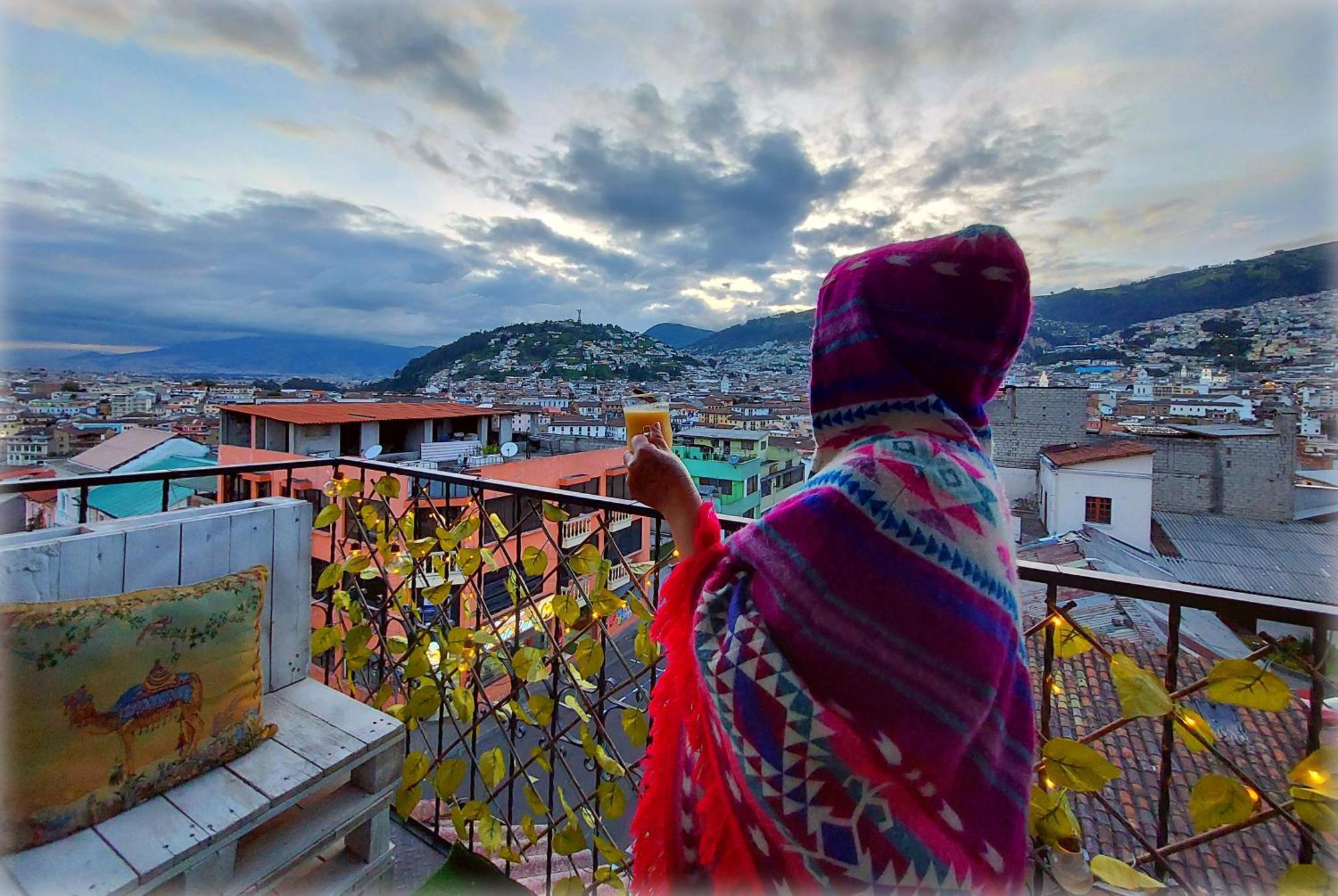 Hostal La Casa Tolena Quito - Ecuador Hotel Buitenkant foto